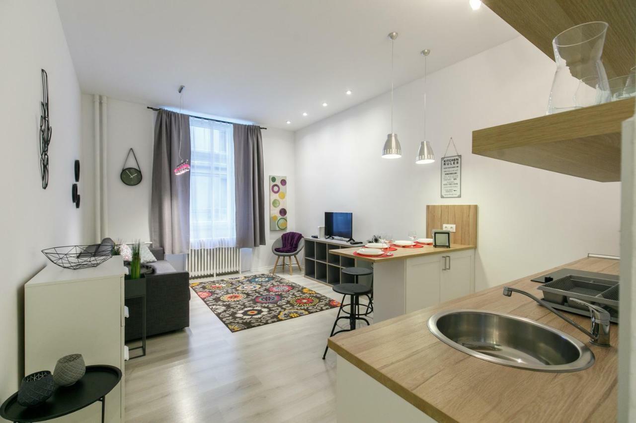 Ella Apartment Budapest Eksteriør bilde